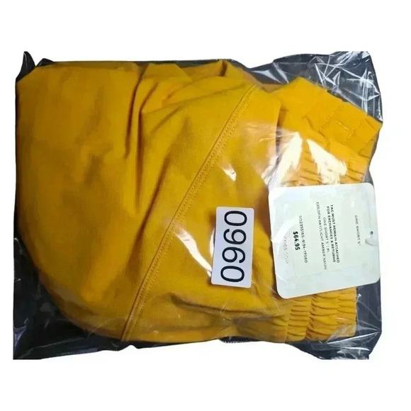 Fabletics The One Short - 5" Shorts - Size XL - New - GOLDEN RAY/LIGHT AMBER - Picture 9 of 9